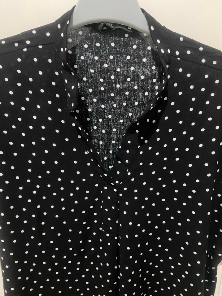 Siyah Puantiyeli V Yakalı Kadın Bluz - Görsel 2