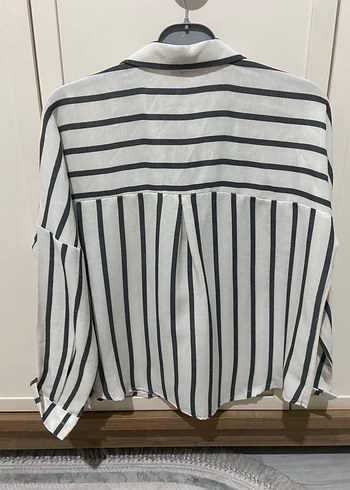 Çizgili Uzun Kollu Düğmeli Kadın Gömlek - Görsel 4