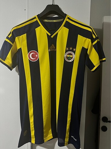 Lisanslı orijinal adidas forması