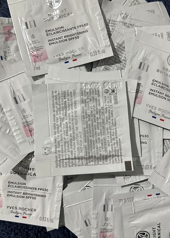 50 adet Yves Rocher Beyazlatma Etkili 30Spf Gündüz Kremi - Görsel 3