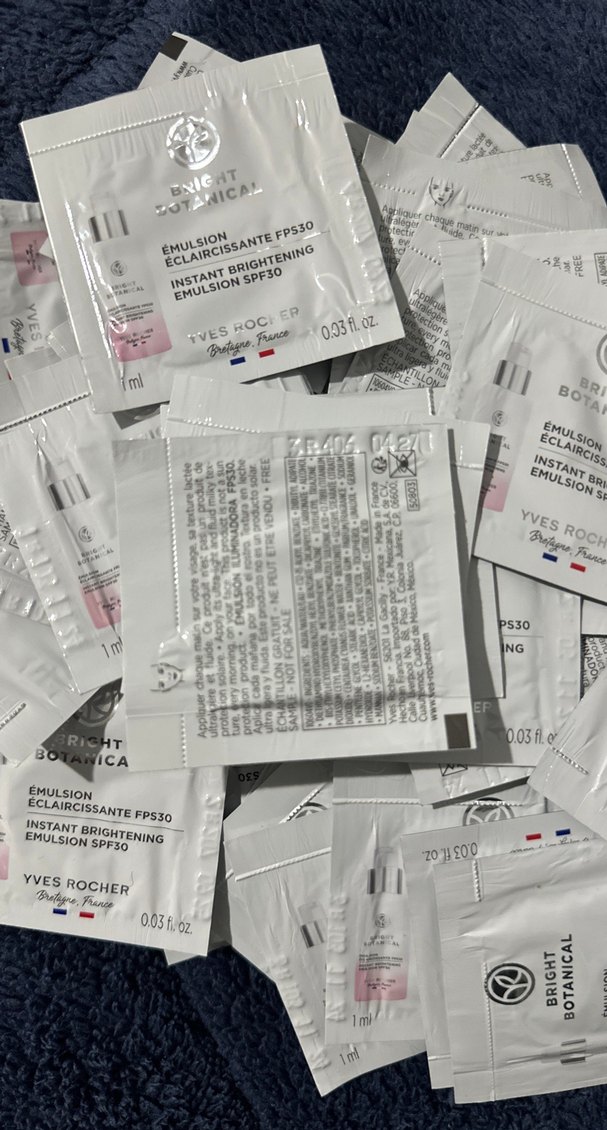 50 adet Yves Rocher Beyazlatma Etkili 30Spf Gündüz Kremi - Görsel 3