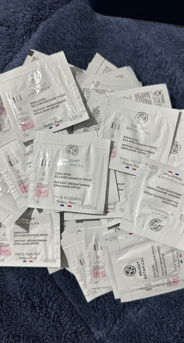 50 adet Yves Rocher Beyazlatma Etkili 30Spf Gündüz Kremi - Görsel 2