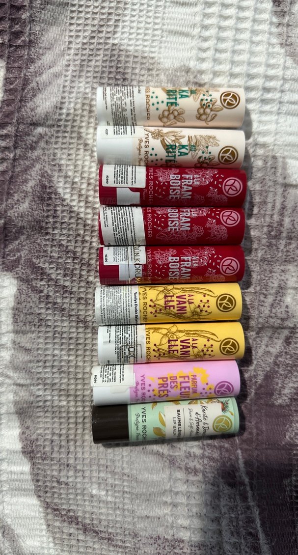 Yves rocher Çok Renkli Hafif Dudak Parlatıcı adet fiyatıdır - Görsel 2