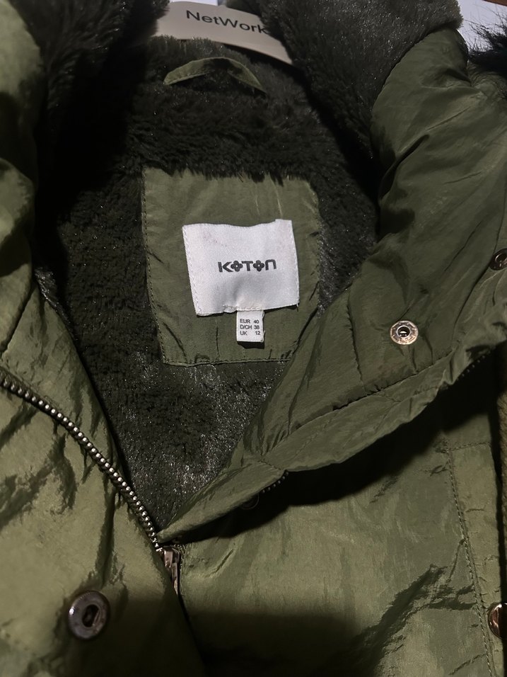 Koton Kapüşonlu, Kürklü Haki Kadın Mont - Görsel 4