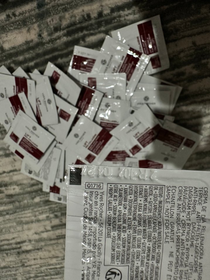 Yves Rocher Lift Pro-Collagene Gündüz Kremi 50 adet - Görsel 2