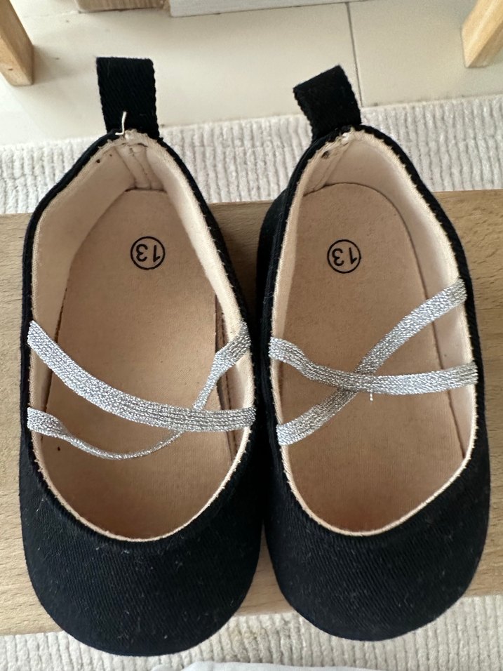 13 numara Kız Çocuk Siyah Lastikli Bale Ayakkabısı - Görsel 2