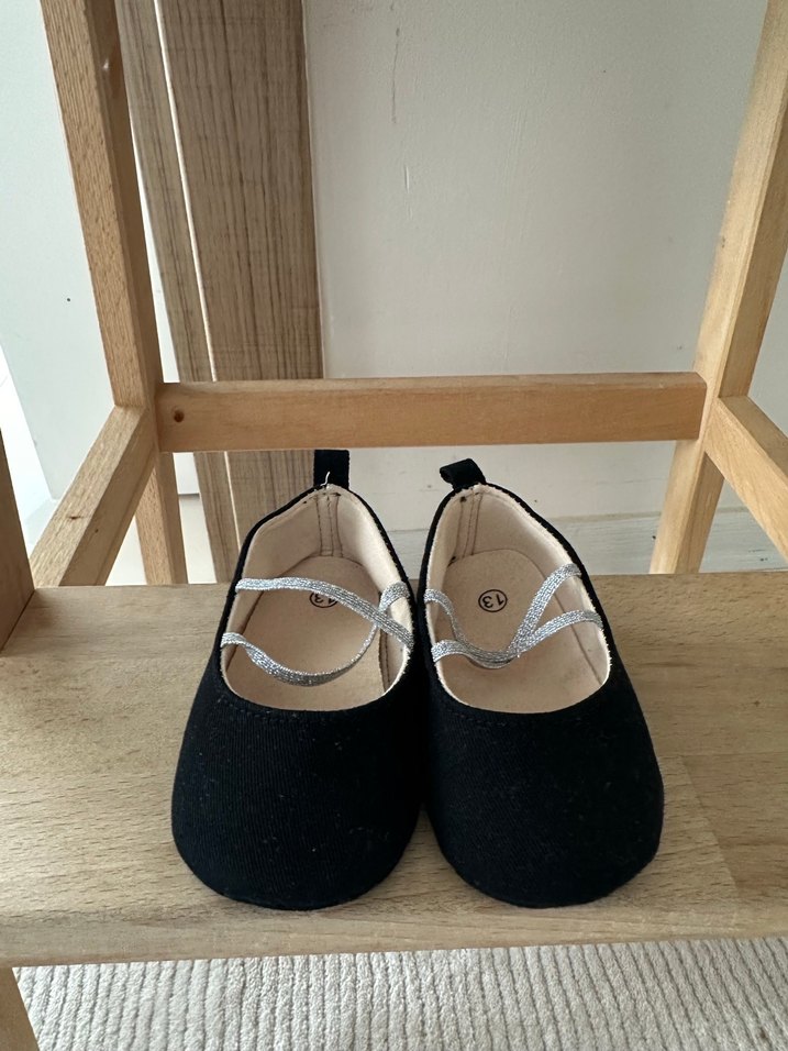 13 numara Kız Çocuk Siyah Lastikli Bale Ayakkabısı - Görsel 3