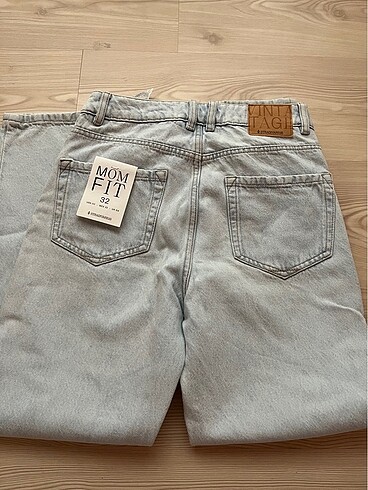 Mom fit jean
