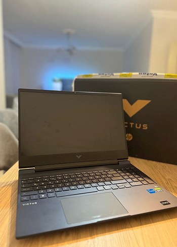 Mavi HP Gaming Laptop 15-ef1000nt