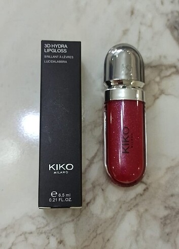Beden çeşitli Renk Kiko lipgloss ruj 10