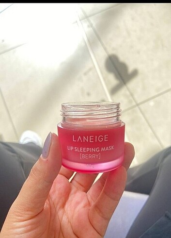 Diğer Laneige dudak maskesi