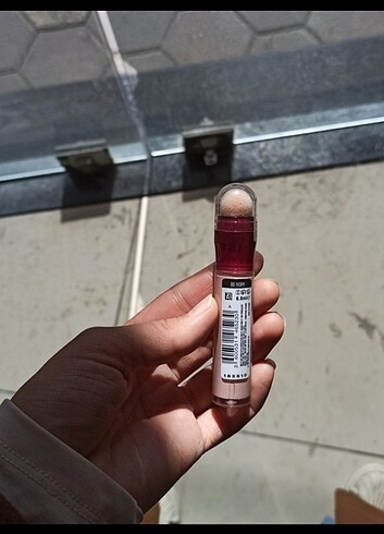 Maybelline süngerli kapatıcı