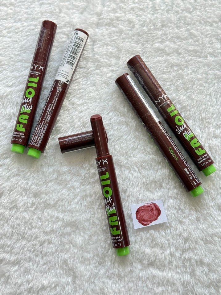 NYX Far Out Gloss - Koyu Bej Renkli - Görsel 4