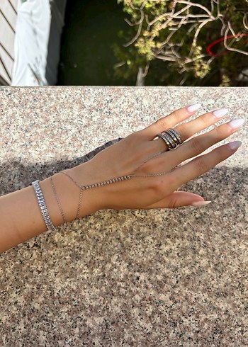 Accessorize Zincir Detaylı Beyaz Yılan Desenli Kadın El Zinciri