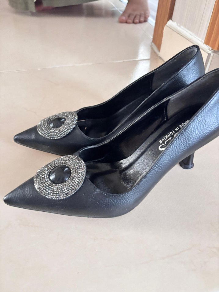 Siyah Yılan Desenli Stiletto Tokalı Topuklu - Görsel 3