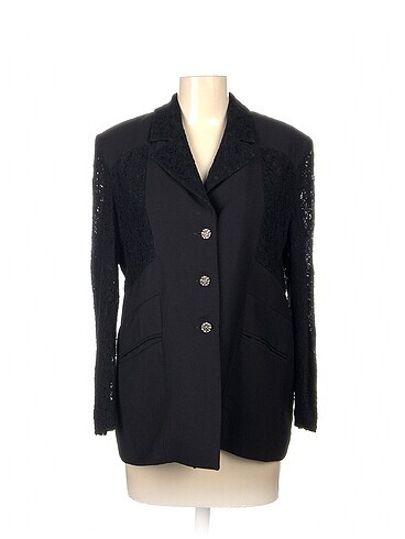 Diğer Blazer %70 İndirimli.
