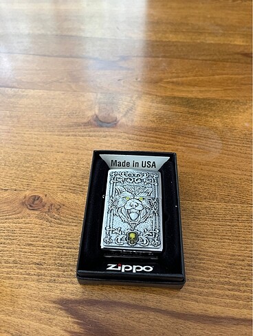 ZIPPO WOLF