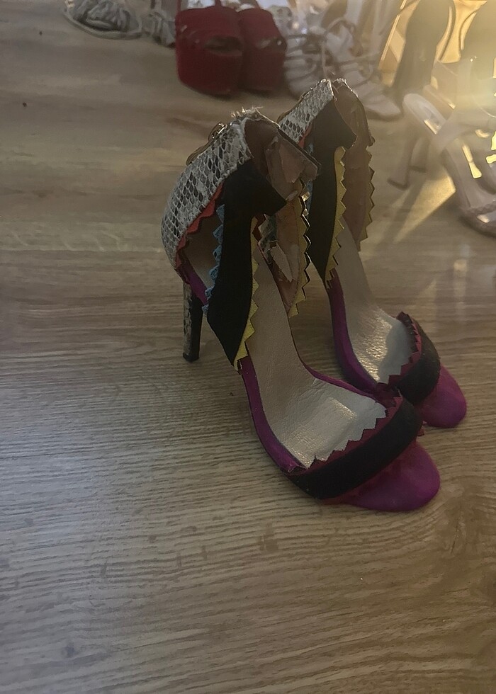 Renkli topuklu - Görsel 4