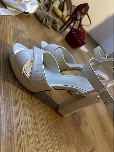 Derimod  beyaz ayakkabı - Görsel 7