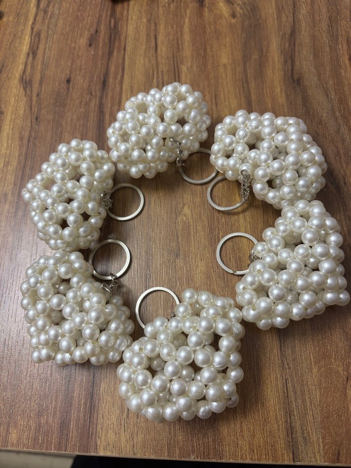 İnci Boncuklu Beyaz Kalp Anahtarlık - Görsel 2