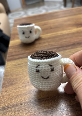 Örgü Beyaz Kupa Anahtarlık - Görsel 3