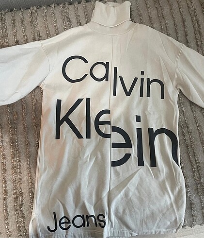 Calvin klein sweat çok az giyilmiş