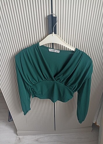 Yeşil dekolte crop