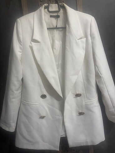 Beyaz blazer ceket