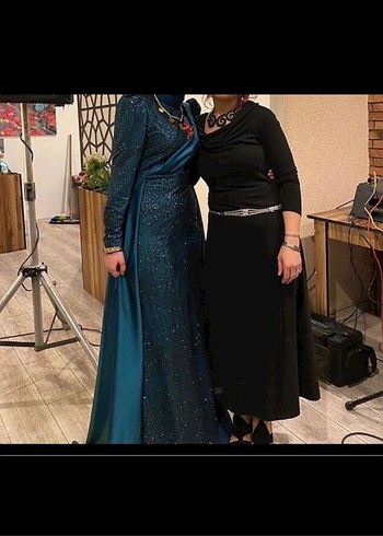 Zümrüt Yeşil Tesettür Abiye Elbise- Nişanlık - Görsel 4