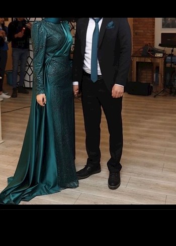 Zümrüt Yeşil Tesettür Abiye Elbise- Nişanlık - Görsel 2