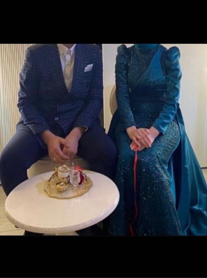 Zümrüt Yeşil Tesettür Abiye Elbise- Nişanlık - Görsel 5