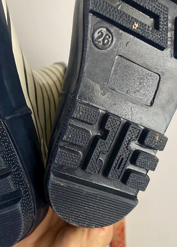 Kız Çocuk Siyah Beyaz Çizgili Lastik Çizme - Görsel 3