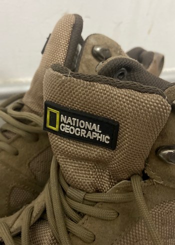 Kahverengi kadın bot - Görsel 3