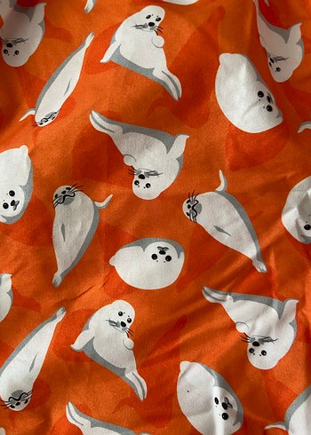 Turuncu fok desenli unisex şort - Görsel 3