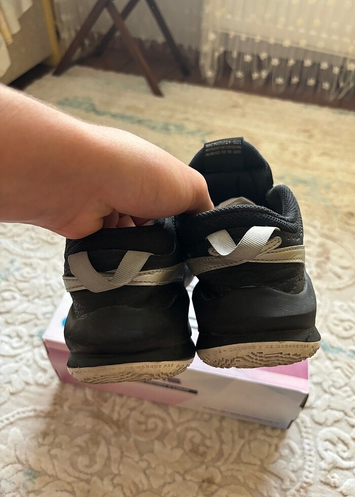 Nike team hustle ayakkabı - Görsel 3