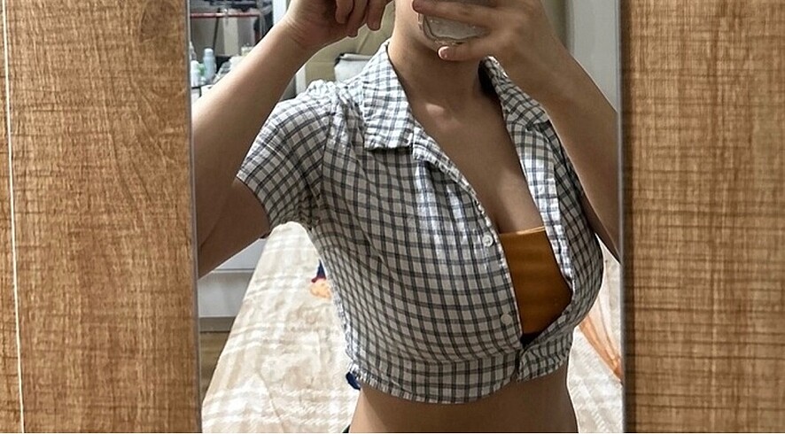 Xs beden ile uyumlu crop gömlek