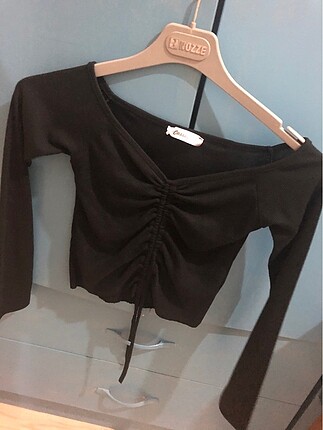 Siyah crop