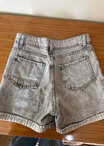 Gri Mini Denim Şort - Görsel 2