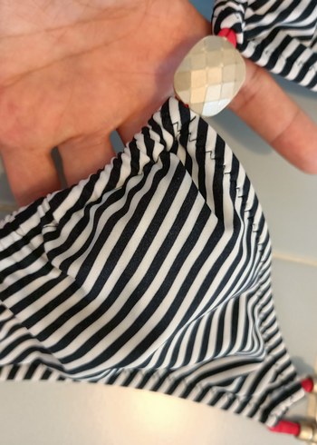 Kom Kom marka Kırmızı ve Siyah Çizgili İpli Bikini Takımı