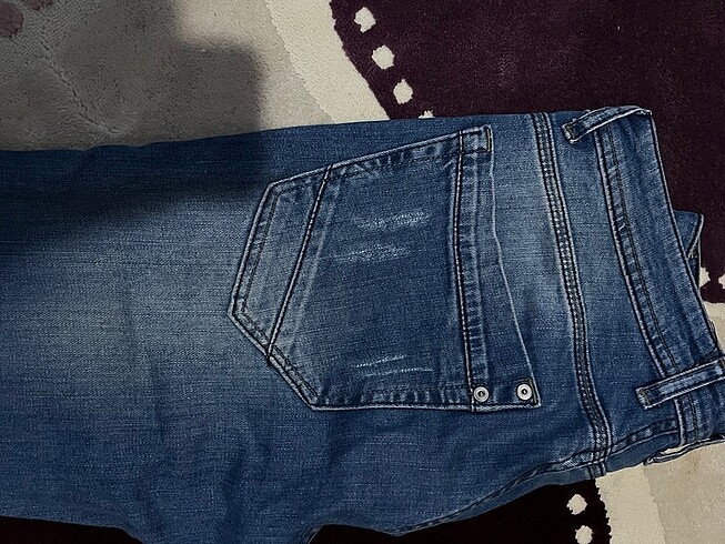 32 Beden Mavi jean