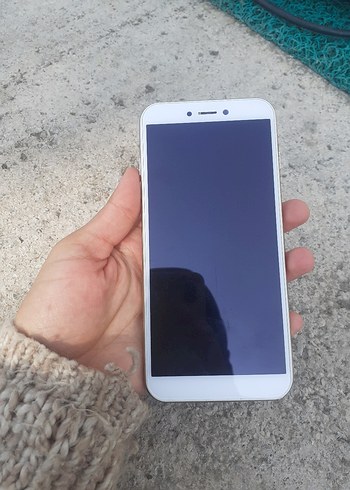 Beyaz Android Telefon