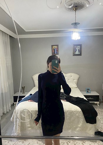 xs Beden Siyah Yüksek Yakalı Midi Kalem Elbise