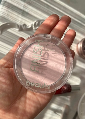 Pembe Tonlarda Makyaj Ürünleri Seti - Görsel 4