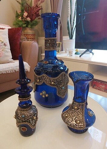 Mavi cam aksesuar takımı