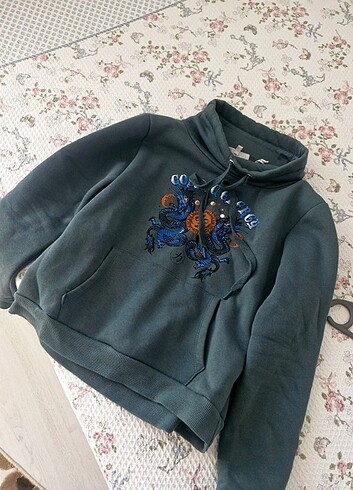 Yeşil sweatshirt 