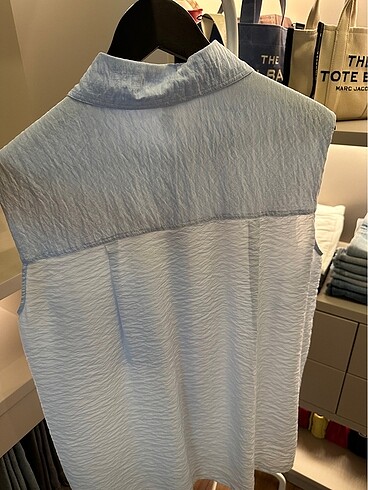 H&M H&M viscon kolsuz gömlek