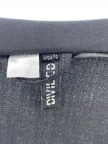 36 Beden siyah Renk H&M Blazer %70 İndirimli.