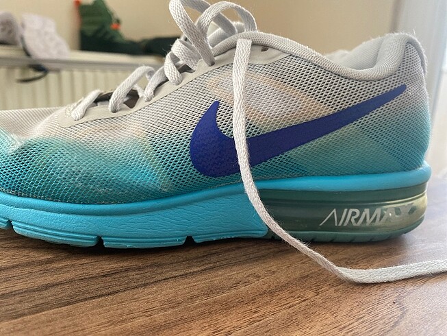 36 Beden mavi Renk Orjinal Nike 36 spor ayakkabı