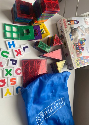 Playmags Renkli Manyetik Yapı Blokları ve Harf Kartları