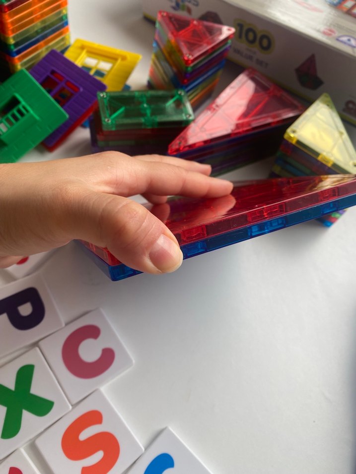 Playmags Renkli Manyetik Yapı Blokları ve Harf Kartları - Görsel 5